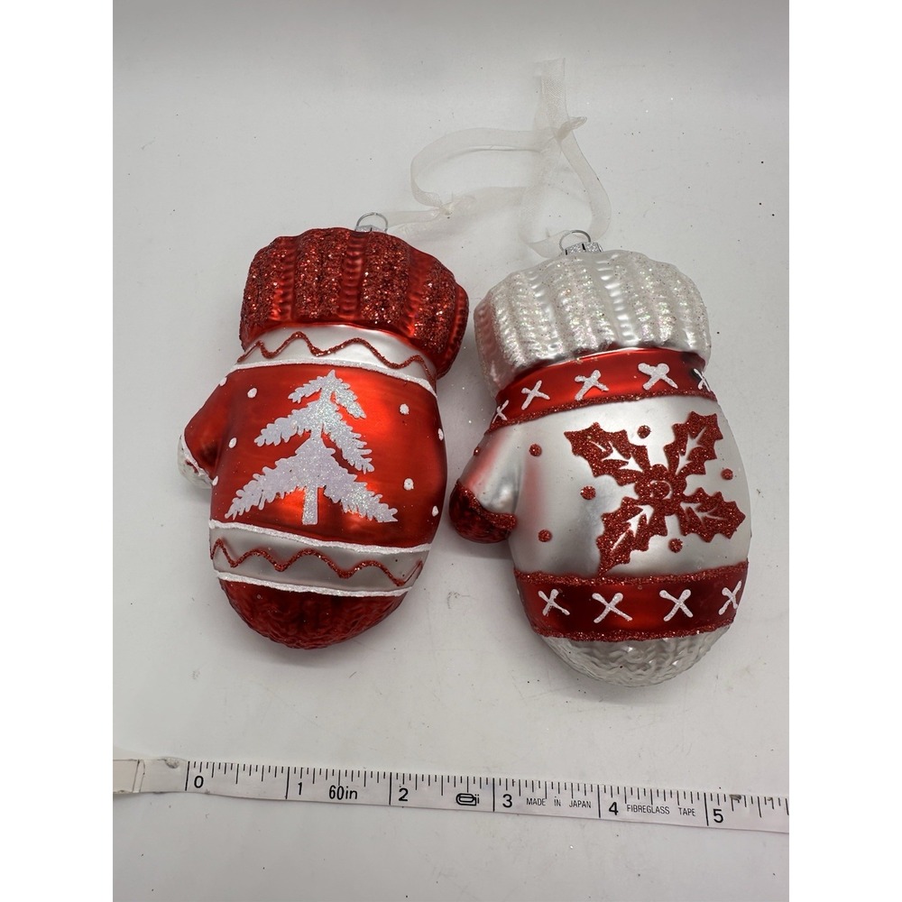 Vintage Glass Mitten Christmas Ornaments Red‎ White Glitter Set of 2